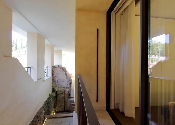 Luxury Domus 2 *